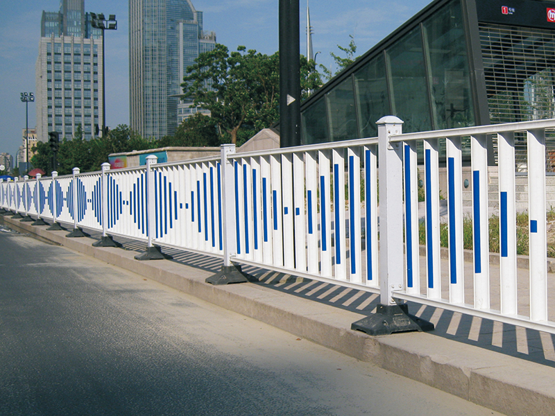 防眩(xuan)闆(ban)護(hu)欄(lan)