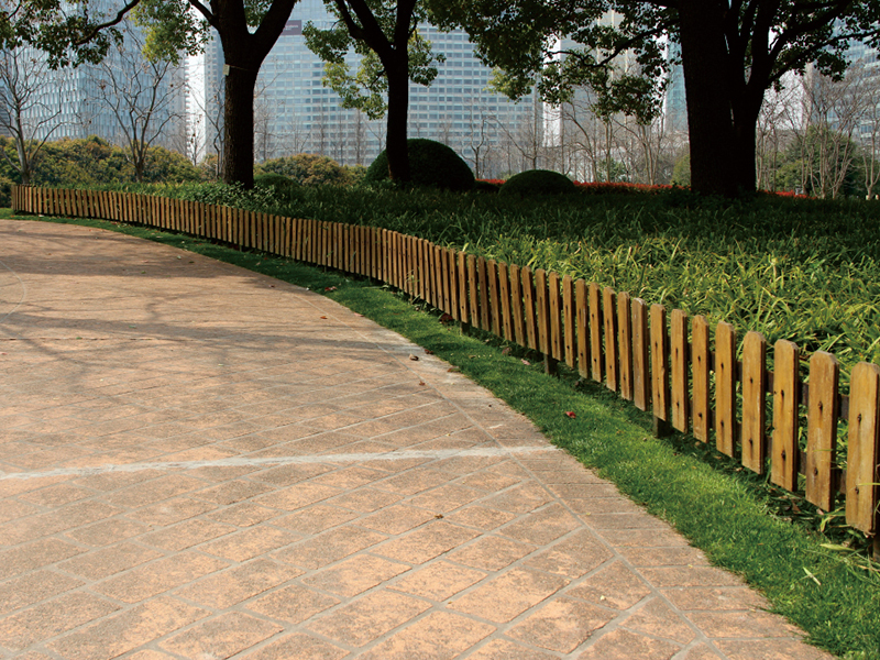 山西(xi)草坪護(hu)欄(lan)